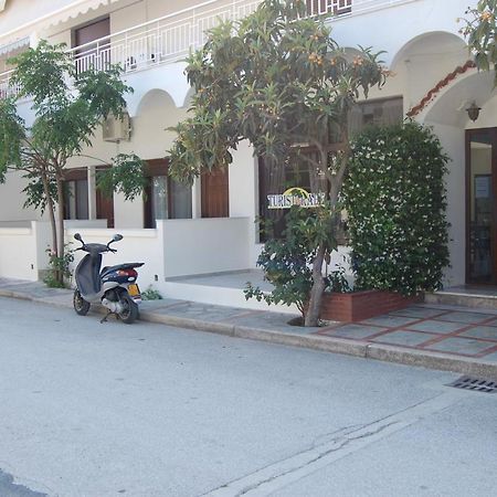 Giorgos Apartments Square Nea Vrasna Exterior photo
